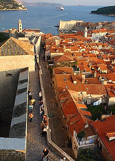 Walking on the citywall of Dubrovnik