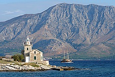 Sailing trip along Makarska Riviera