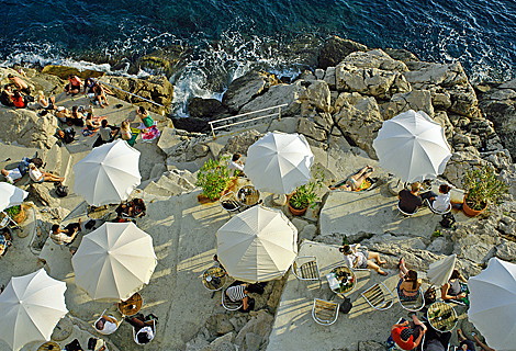 Badeplatz Buza in der Stadtmauer von Dubrovnik