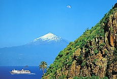 Snowcovered Teide - highest mountain of Spain