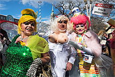 Sexy Faschingsdienstag am Viktualienmarkt Mnchen