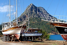 Ships at the port of Adrasan