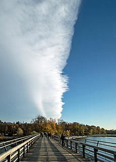 The split sky Isar Flauchersteg