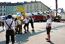 Maypole festival in Munich Untergiesing