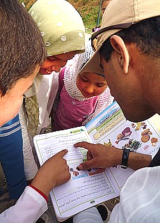 Marokkanische Schulkinder in Chefchaouen