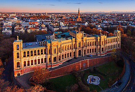 Maximilianeum von oben (Copyright Andreas)