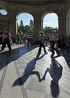 Tanz im Hofgarten am Odeonplatz