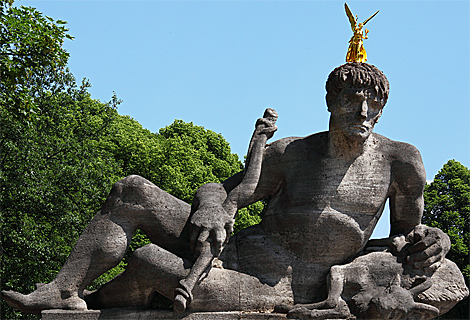 Prinzregentenbridge statue at golden Peaceangel