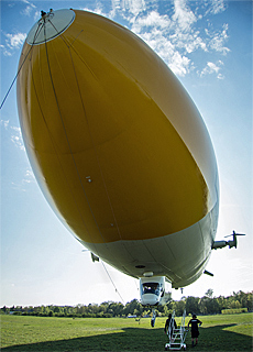 Zeppelin Airship landing