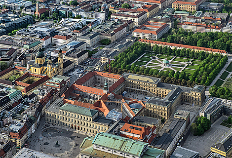 Hofgarten, Residenz, Ludwigstrasse, Theatinerkirche, Oper