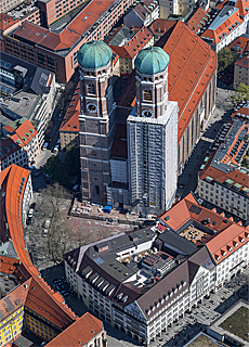 Women Church and Hirmer from birds-eye view