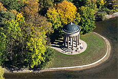 Monopteros Apollotempel im Nymphenburger Schlosspark