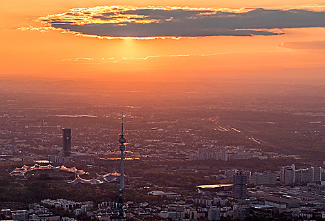 Grandioser Sunset at Olympiapark