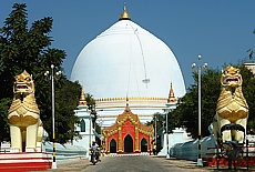 Kaunghmudaw die Busen-Pagode bei Sagaing