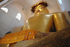 Manuha Pagoda in Bagan