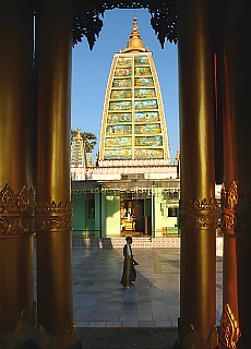 Shwedagon Pagoda in Yangon