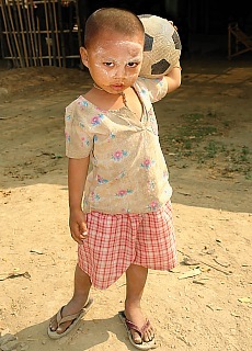 Young burmese Footballfan