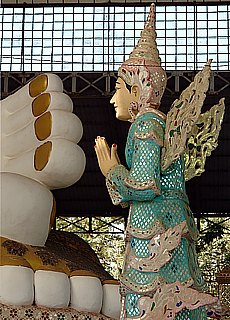 Reclining Buddha Shwethalyaung in Bago