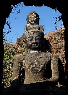 Pizi Phara Buddha in Mrauk U