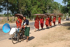 Monks on begging tour