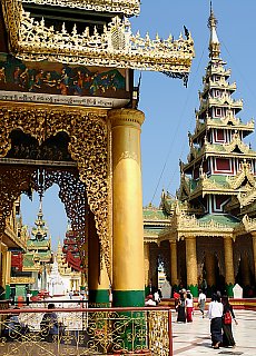 Shwedagon Pagode in Yangon