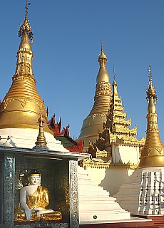 Shwedagon Pagoda in Yangon