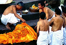 Funeral in the Hindu cremation site Pashupatinath
