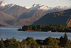 Morning mood on Lake Wanaka