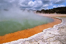 Champagne Lake in Waitapu Thermal Park
