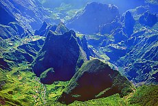 View from Pico Maido into Cirque de Mafate