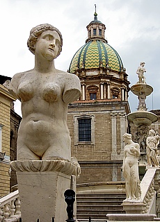 Fontana Pretoria in Palermo