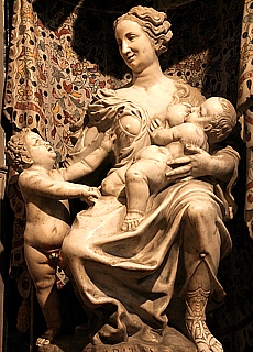Marble statue at pilgrimage site Monreale