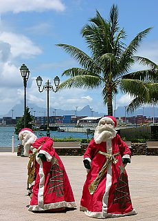 Nikolaus at Container harbour in Papeete