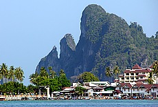 Ko Phi Phi Ton Sai Bay