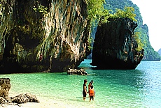 Paradise Island on Ko Hong archipelago