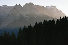 Lookout from Stepbergalm to Zugspitzmassiv